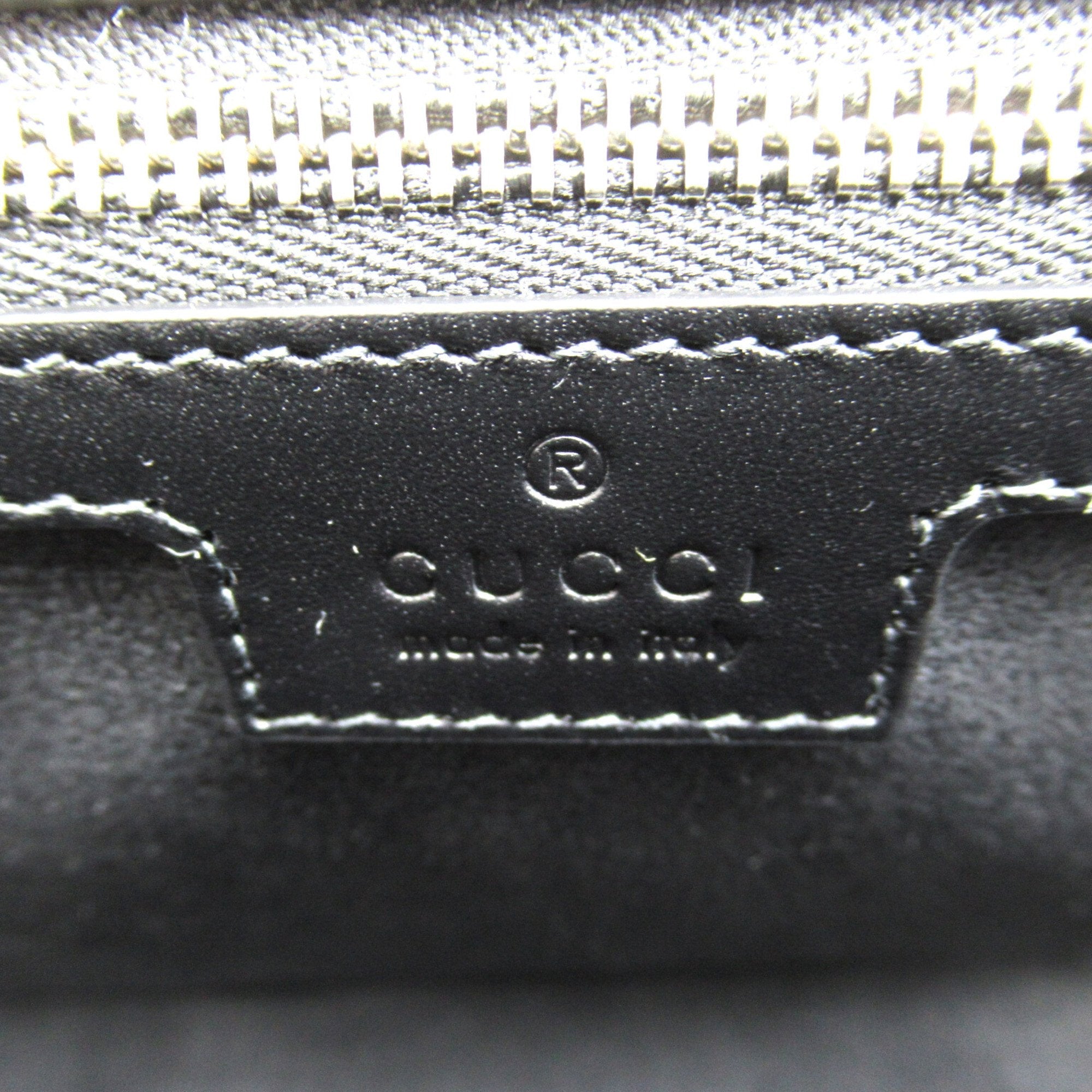 Gucci --