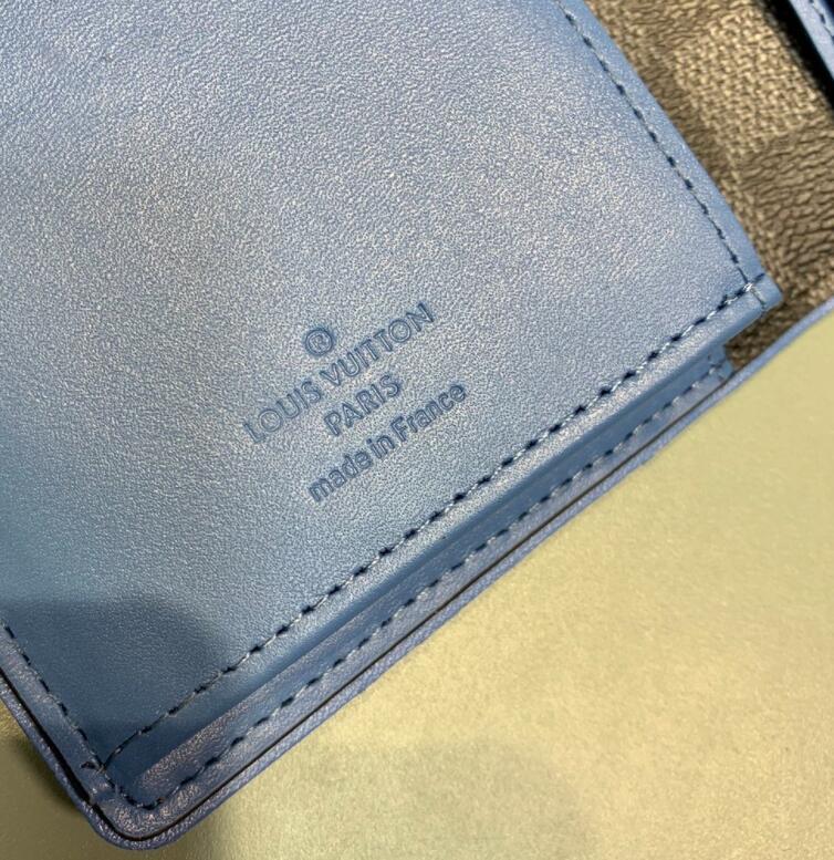 SAMC - Mix Wallets - 105