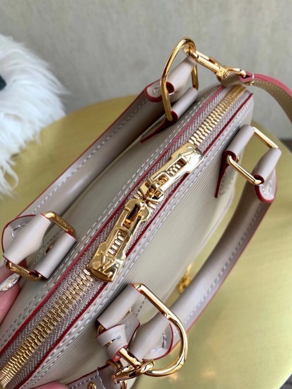 LOV2 Bags - Luxurious Bags  1343