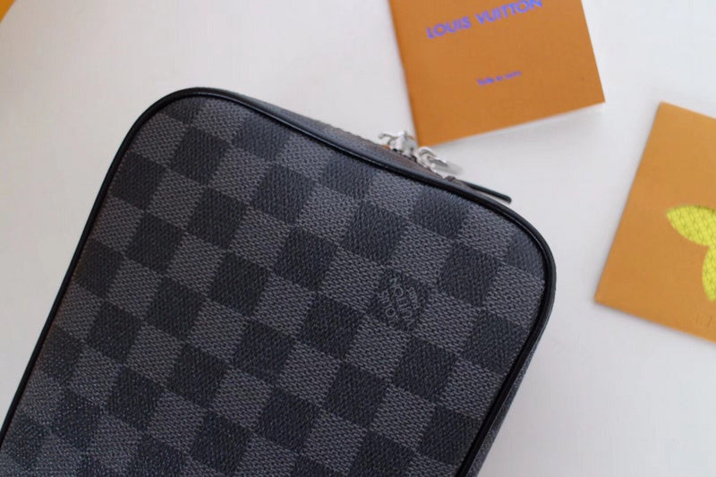 LOV2 Bags - Luxurious Bags  1800
