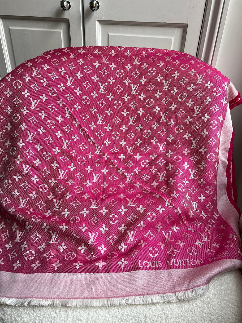 Louis Vuitton Pink Monogram Shawl (RRP £450)