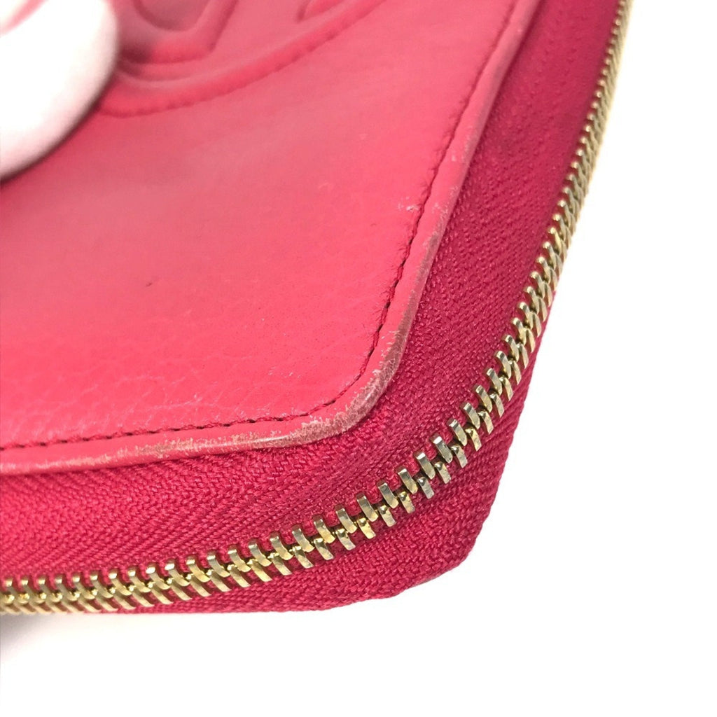 Gucci Zip around