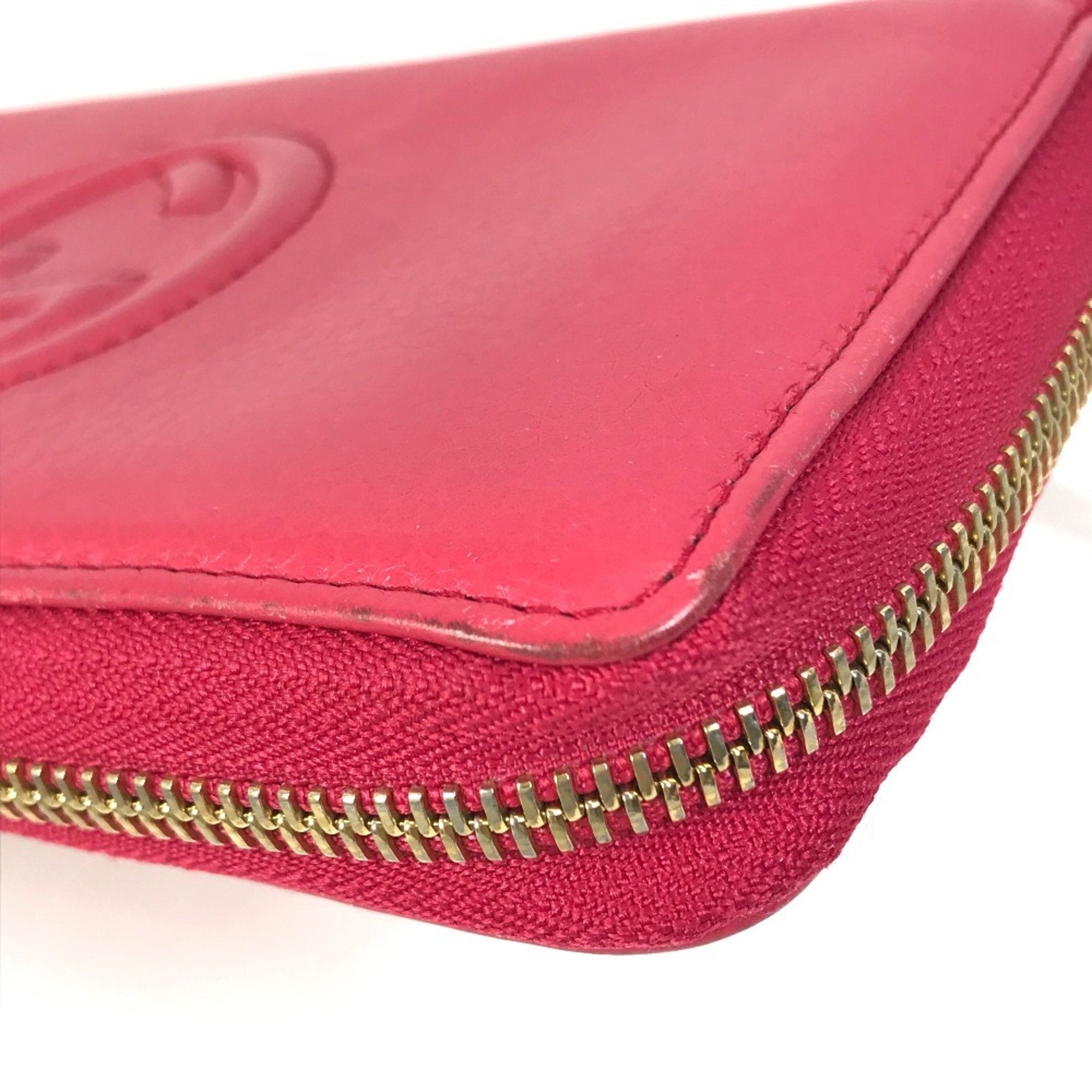 Gucci Zip around