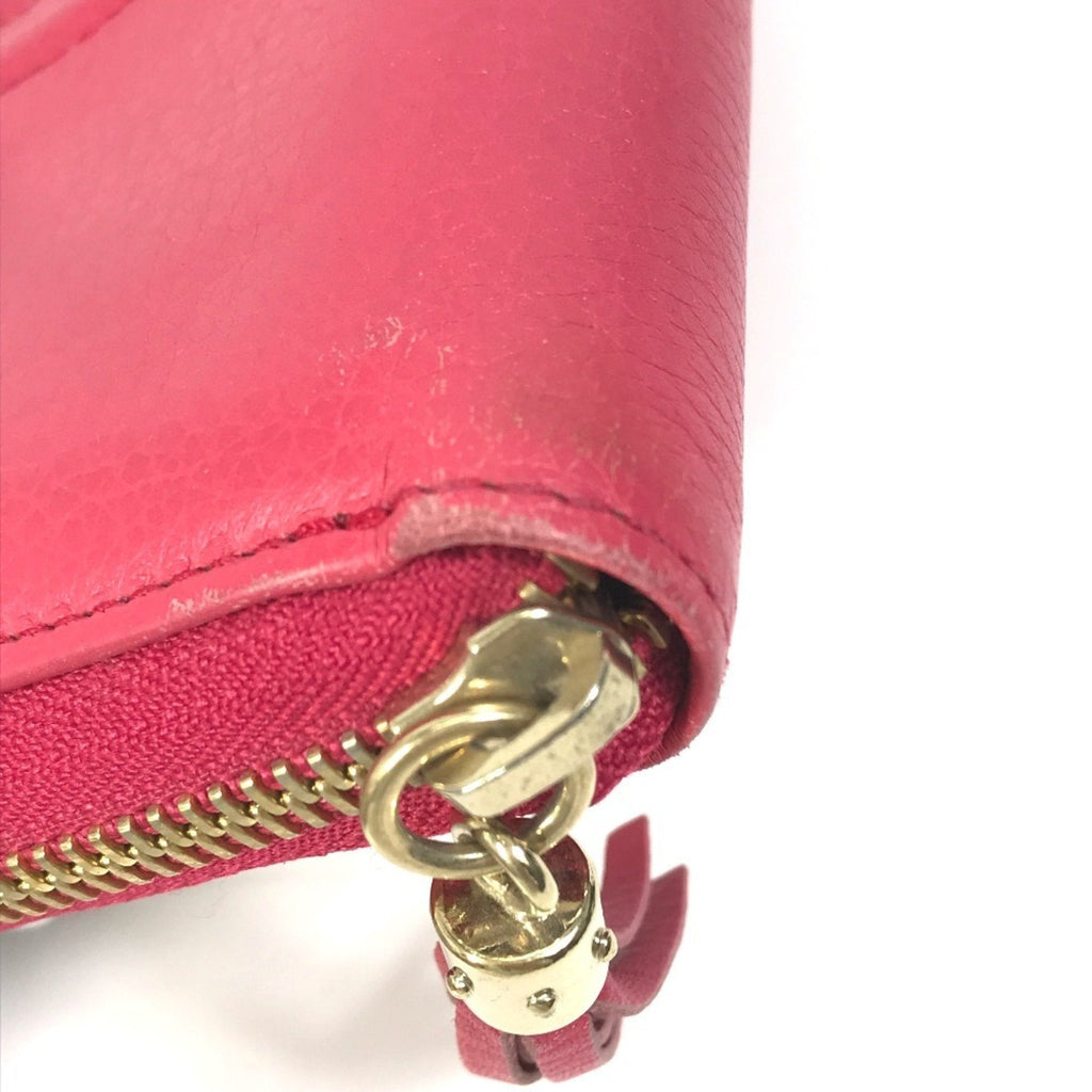 Gucci Zip around