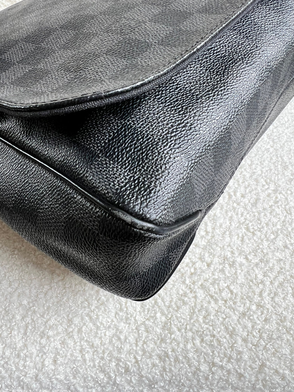 Louis Vuitton PM District Messenger Bag Damier Graphite