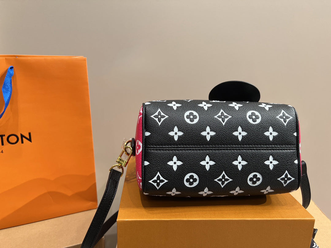 EN - Luxury Bags LUV 732