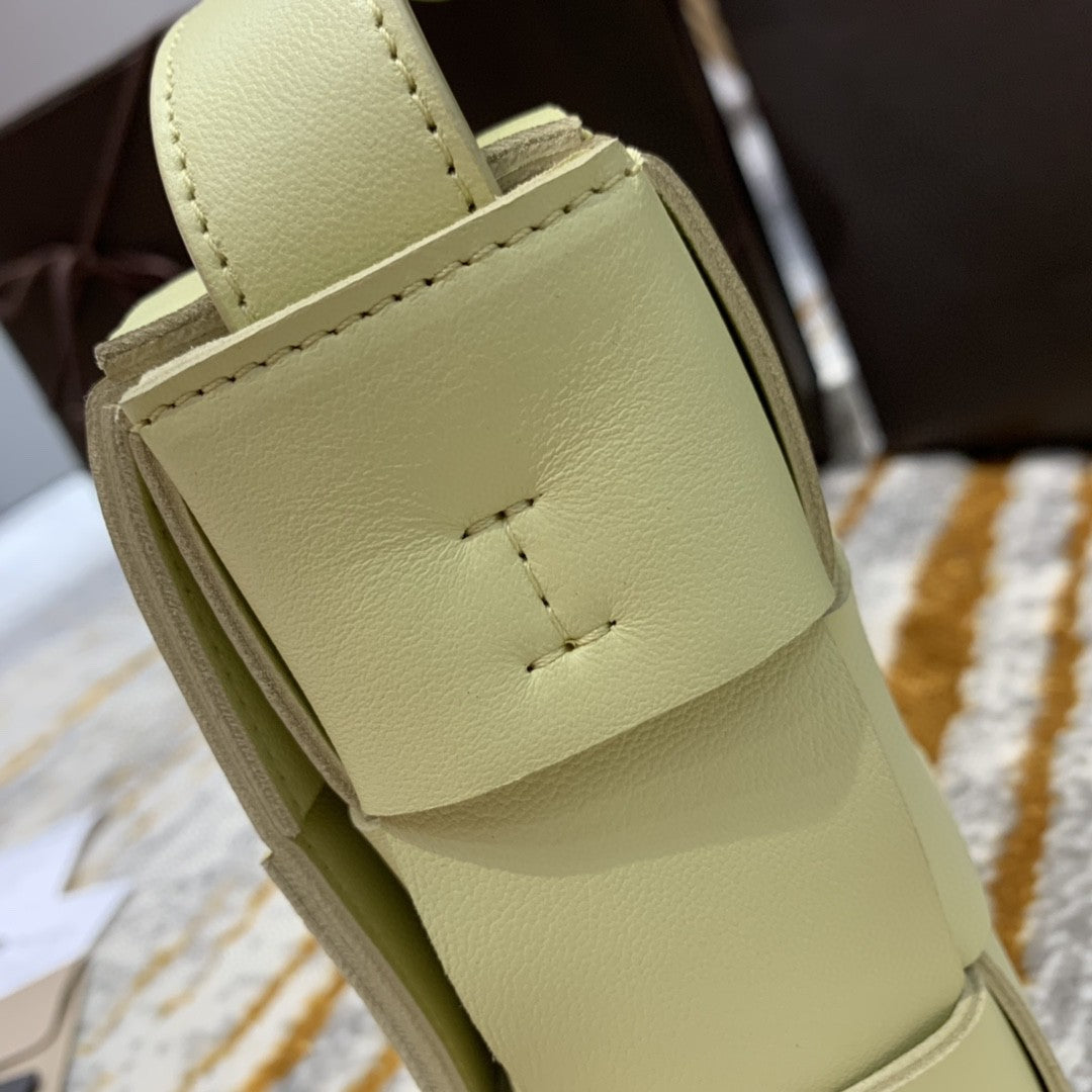 GLAMI Cassette Bag For Women 9.1in/23cm In Light Yellow