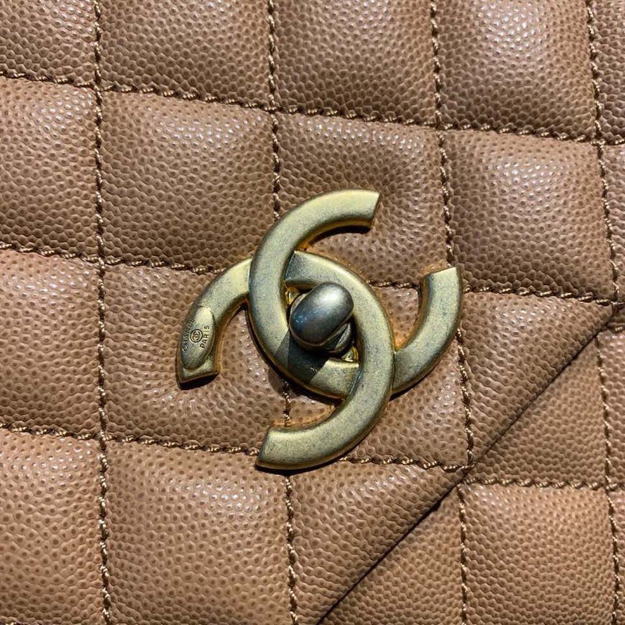 CHLLarge Flap Bag With Top Handle Light Brown For Women, Women’s Handbags, Shoulder And Crossbody Bags 11in/28cm A92991