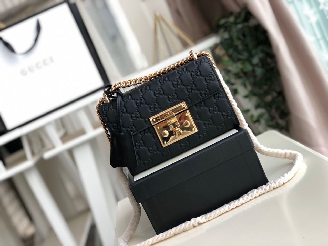 Glami Padlock Small Glami Signature Shoulder Bag Black Glami Signature For Women 7.9in/20cm Glami 409487 CWC1G 1000