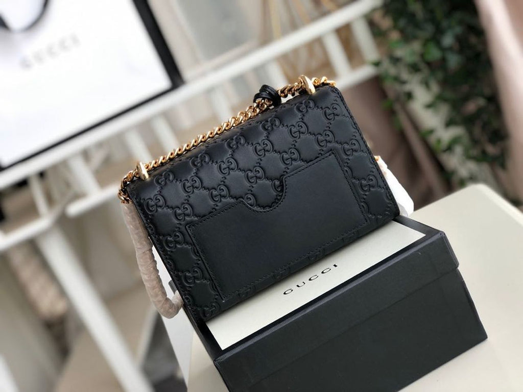 Glami Padlock Small Glami Signature Shoulder Bag Black Glami Signature For Women 7.9in/20cm Glami 409487 CWC1G 1000