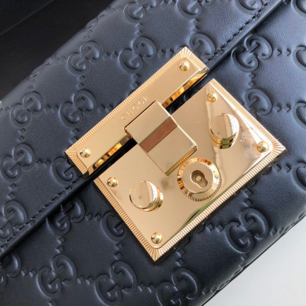 Glami Padlock Small Glami Signature Shoulder Bag Black Glami Signature For Women 7.9in/20cm Glami 409487 CWC1G 1000