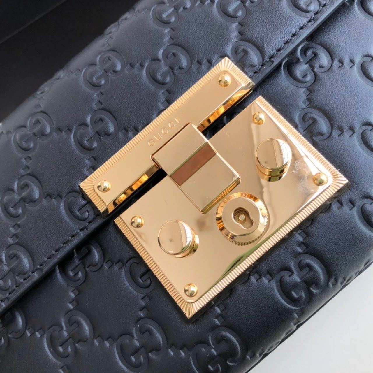 Glami Padlock Small Glami Signature Shoulder Bag Black Glami Signature For Women 7.9in/20cm Glami 409487 CWC1G 1000