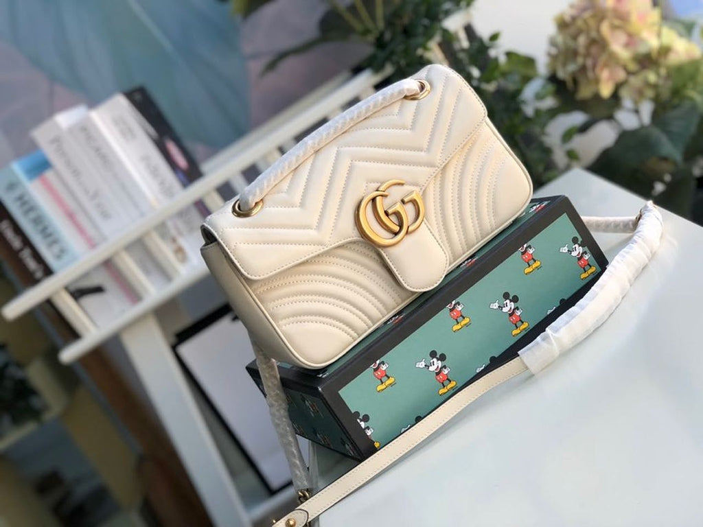 gg Marmont Small Matelassé Shoulder Bag White Matelassé Chevron For Women 10in/26cm 443497 DTDIT 9022
