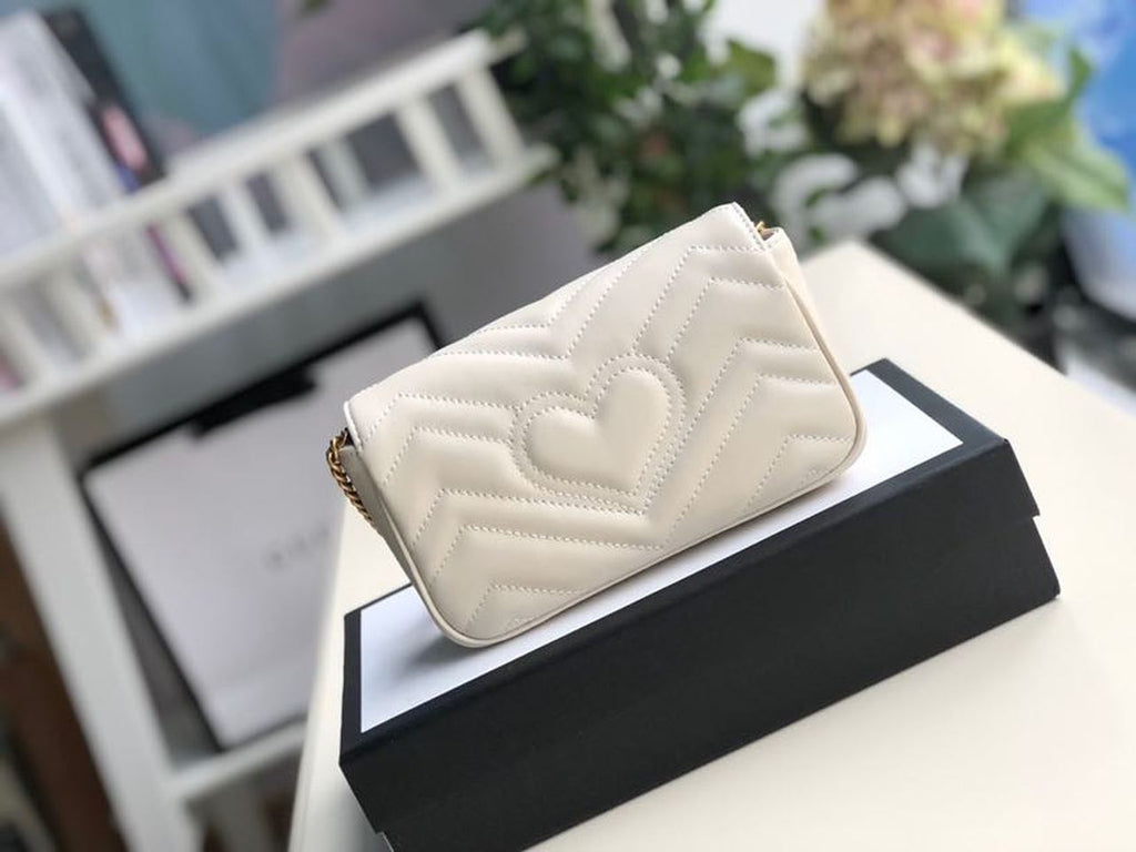 Glami Marmont MatelassÃƒÂ© Super Mini Bag White MatelassÃƒÂ© Chevron For Women 6.2in/16.5cm Glami 476433 DTDCT 9022