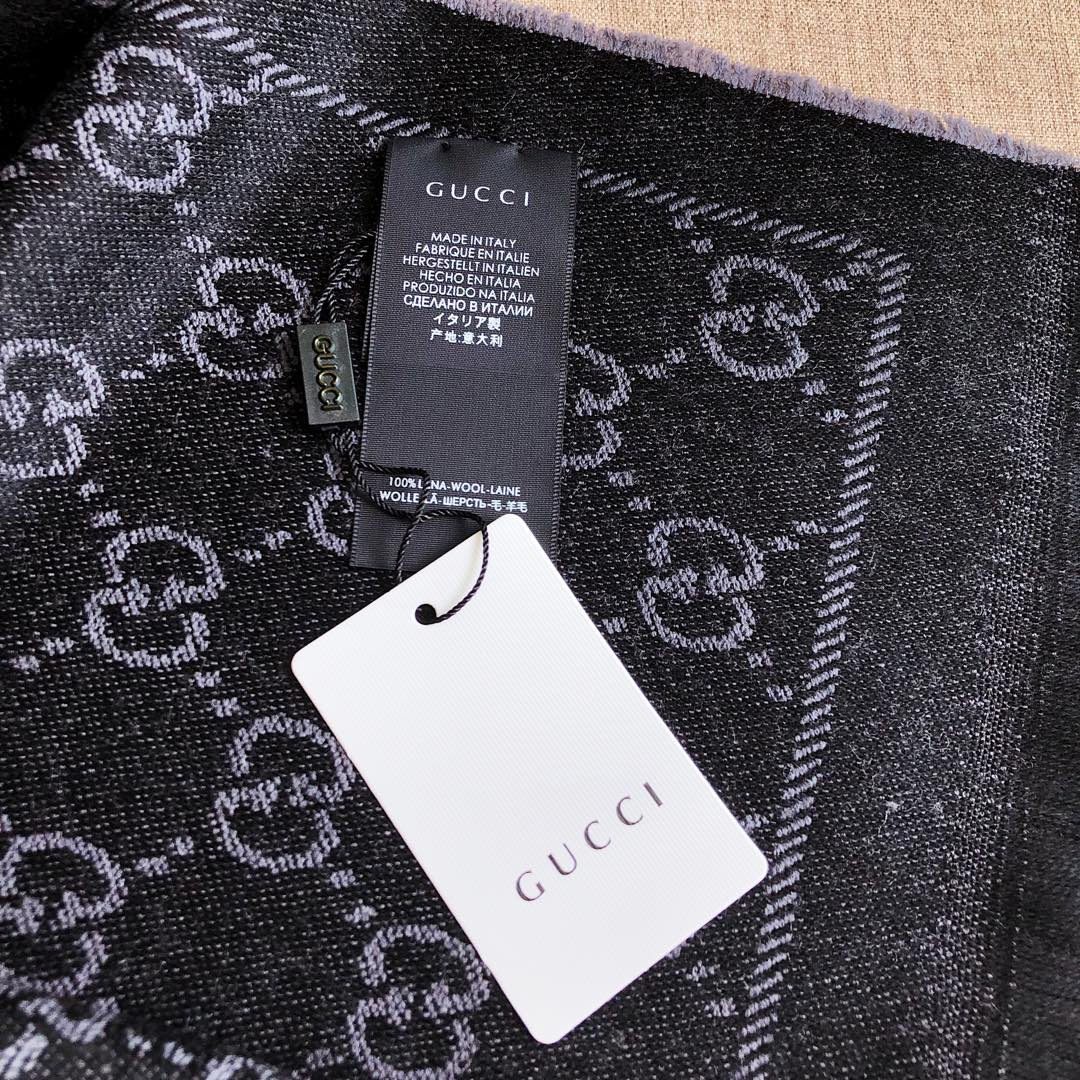 EN - Luxury GCI Scarf 011