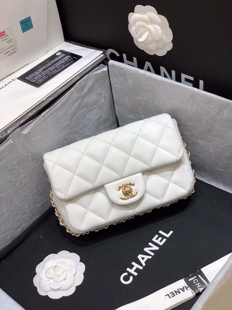 CHLSmall Pearl Logo Strap Flap Bag White For Women, Women’s Handbags, Shoulder And Crossbody Bags 7in/18cm AS1436