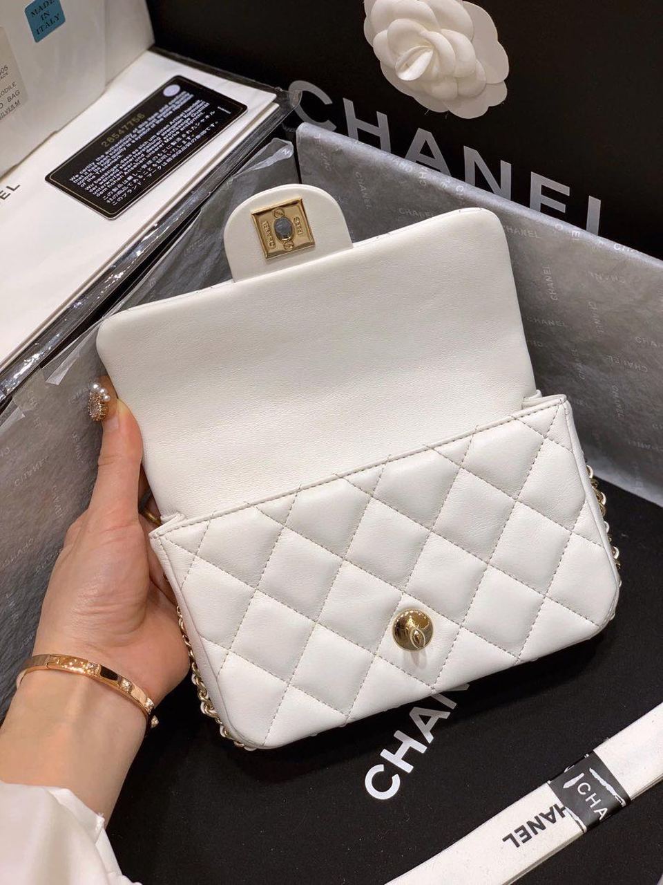 CHLSmall Pearl Logo Strap Flap Bag White For Women, Women’s Handbags, Shoulder And Crossbody Bags 7in/18cm AS1436
