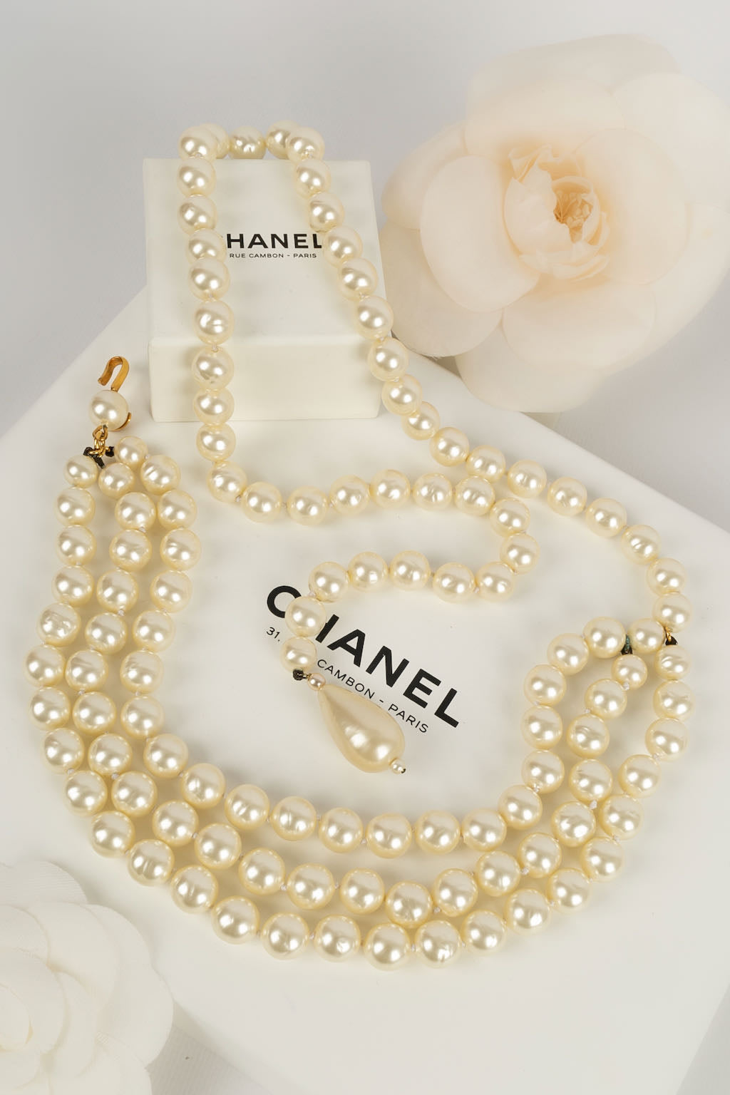 Ceinture de perles nacrÃƒÆ’Ã‚Â©es Chanel 1993