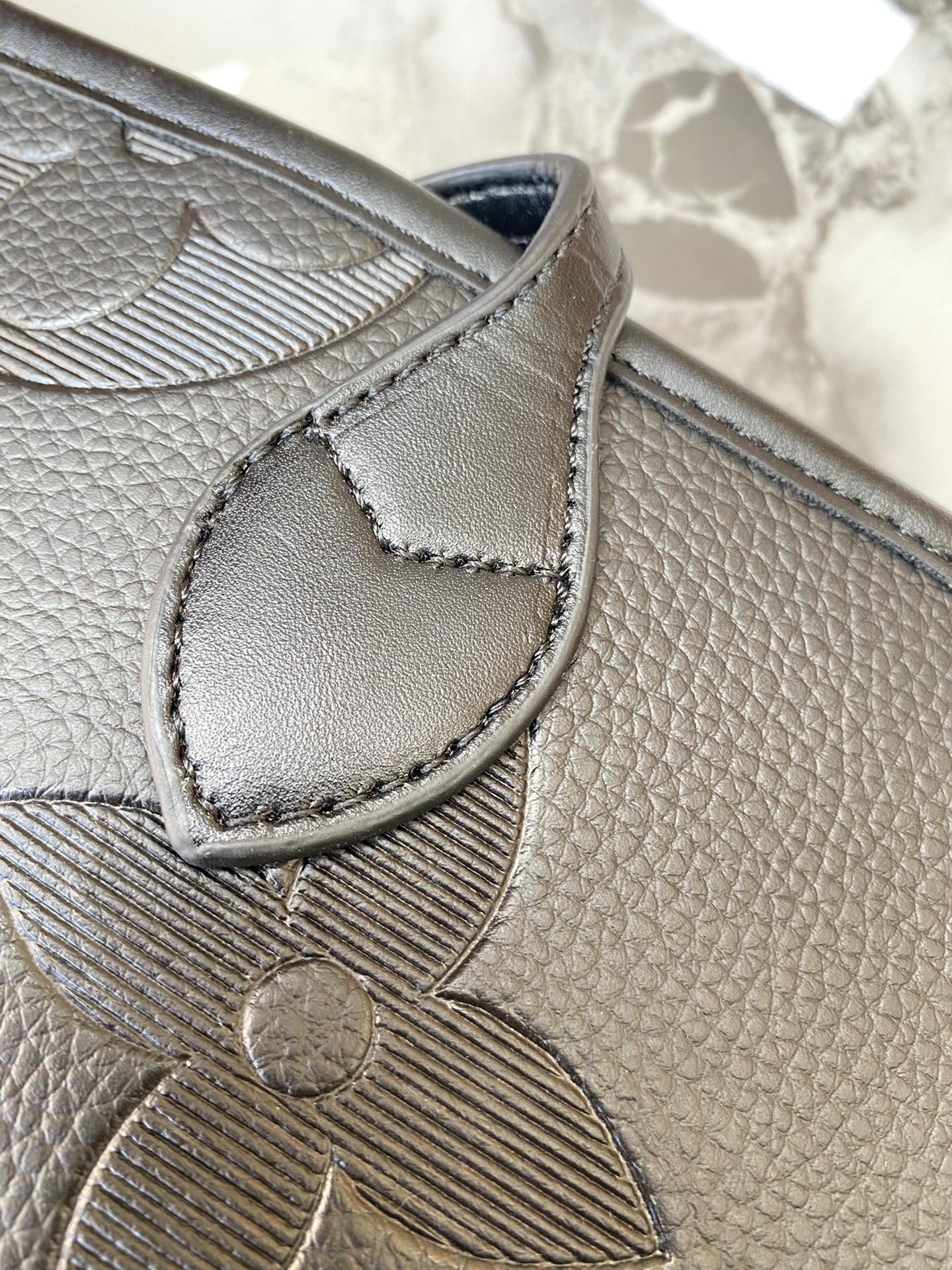 EN - Luxury Bags LUV 789