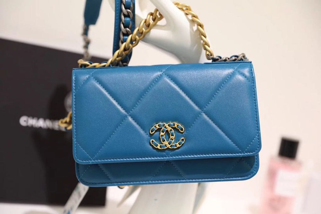 CHL 19 WOC GlamIap Bag 20cm Goatskin Leather Spring/Summer Act 1 Collection, Blue