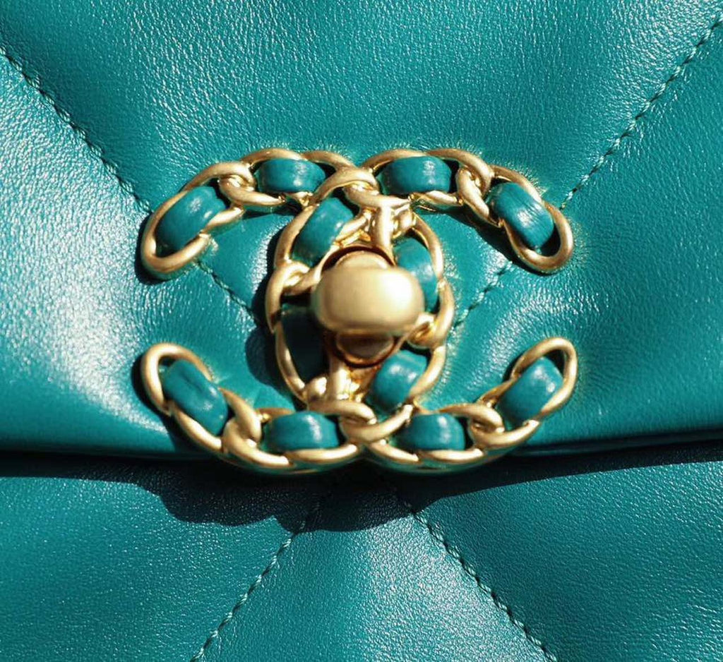 CHL 19 Handbag 26cm Teal For Women AS1160