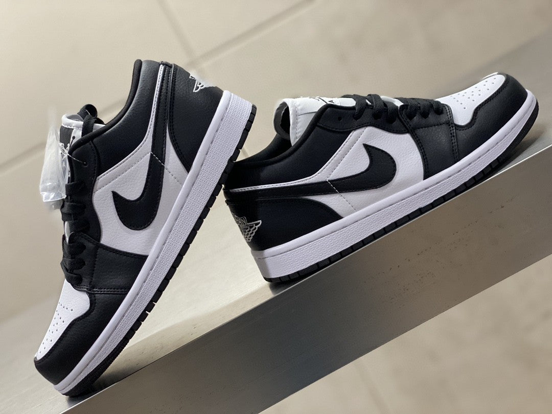 GLAMI Jordan 1 Low ÃƒÂ¢Ã¢â€šÂ¬Ã…â€œSplitÃƒÂ¢Ã¢â€šÂ¬Ã‚Â Black/White For Men DR0502-101