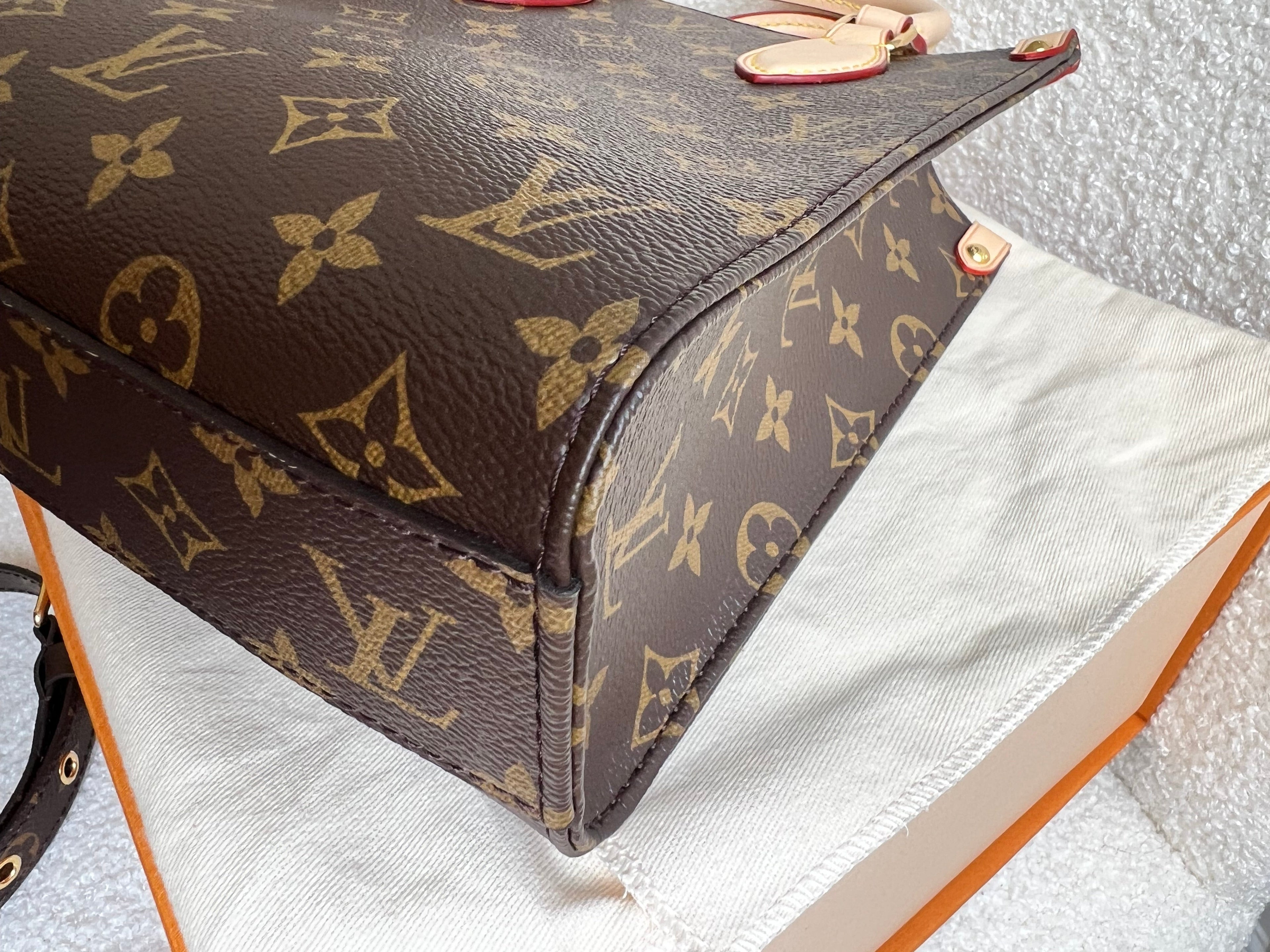 Louis Vuitton Sac Plat BB (RRP £1,820)