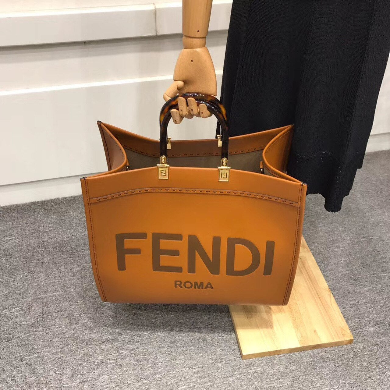 FI Sunshine Large Tote Bag Brown For Women, Handbags, Shoulder And Crossbody Bags 15.7in/40cm FF 8BH372AGLAMILF0PWZ