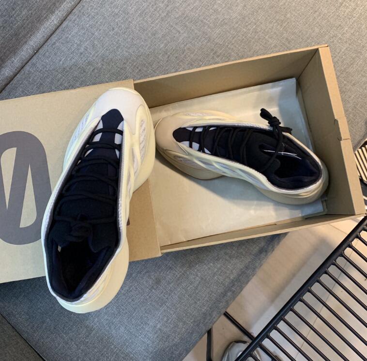 SAMC - YZO Sneakers - 331