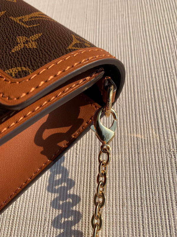 LOV2 Bags - Luxurious Bags  2604