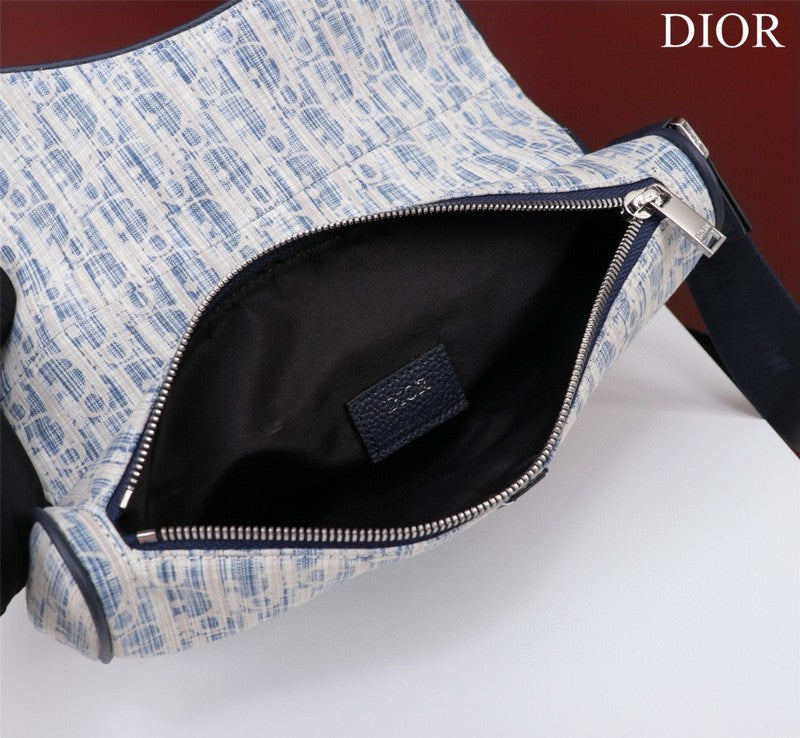 ELE - Dir Bags - 2013