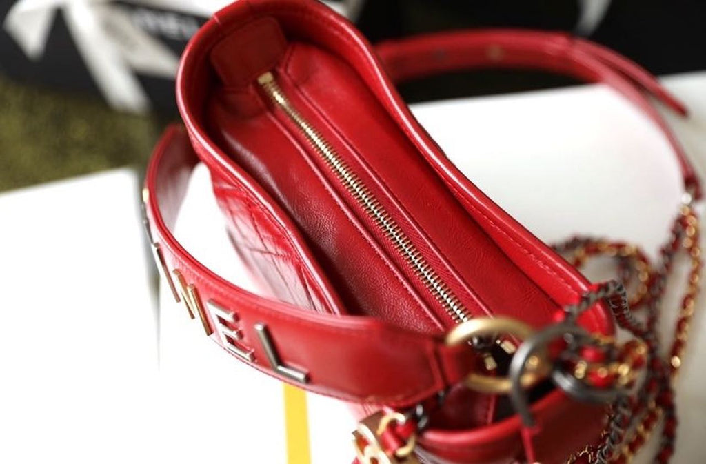 CHLGabrielle Small Hobo Bag Red For Women 7.8in/20cm A91810