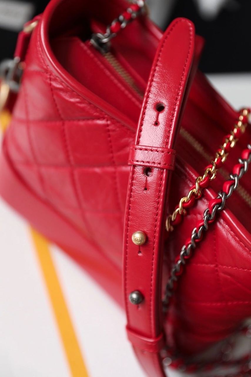 CHLGabrielle Small Hobo Bag Red For Women 7.8in/20cm A91810
