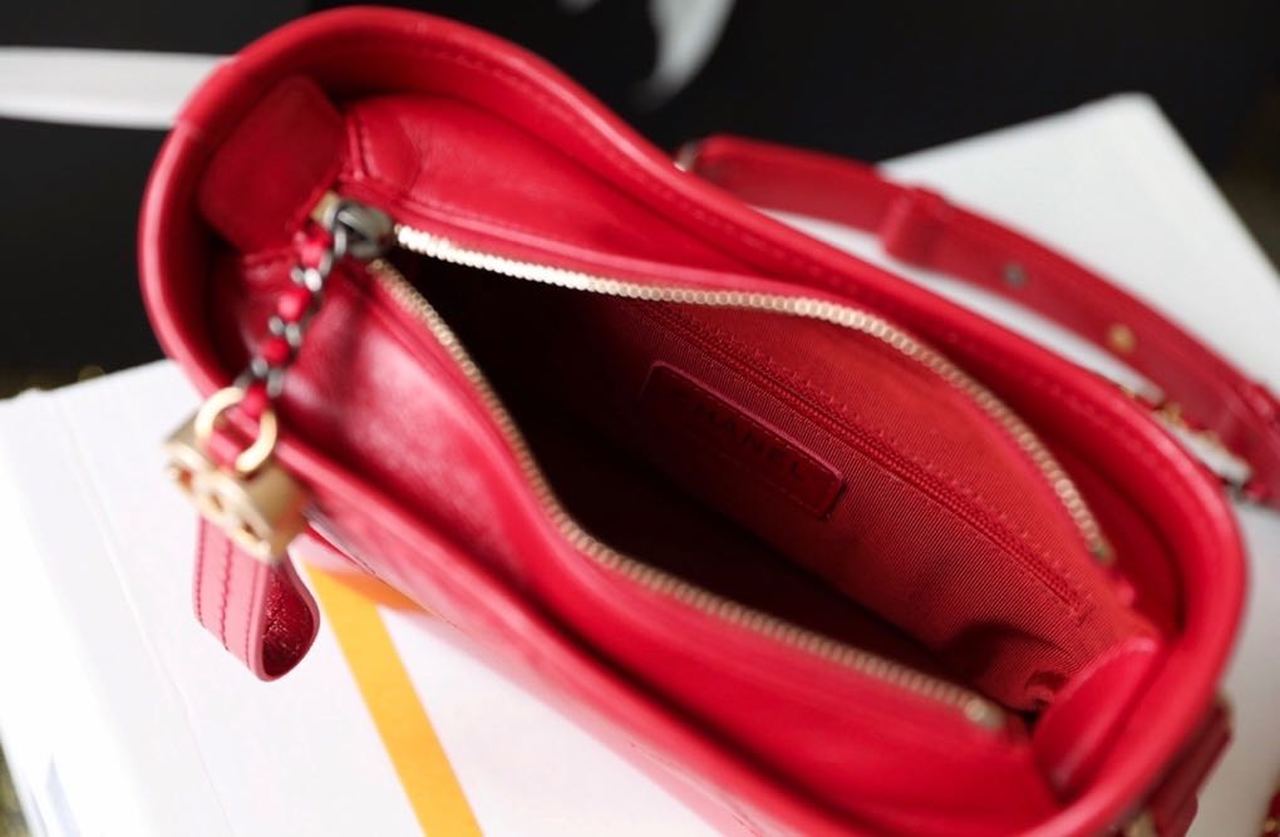 CHLGabrielle Small Hobo Bag Red For Women 7.8in/20cm A91810