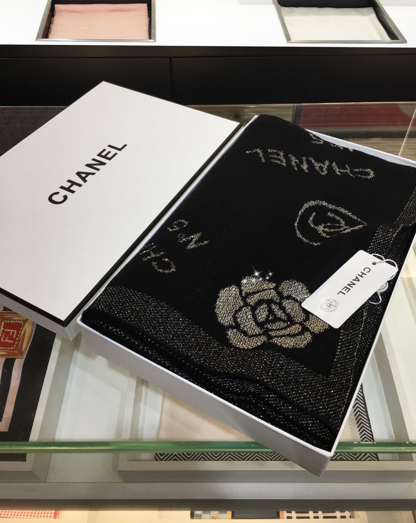 EN - Luxury  CHL  Scarf 001