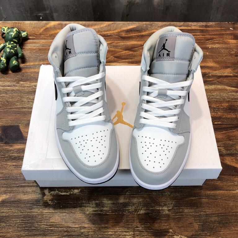 SAMC - NKE Shoes - 1012