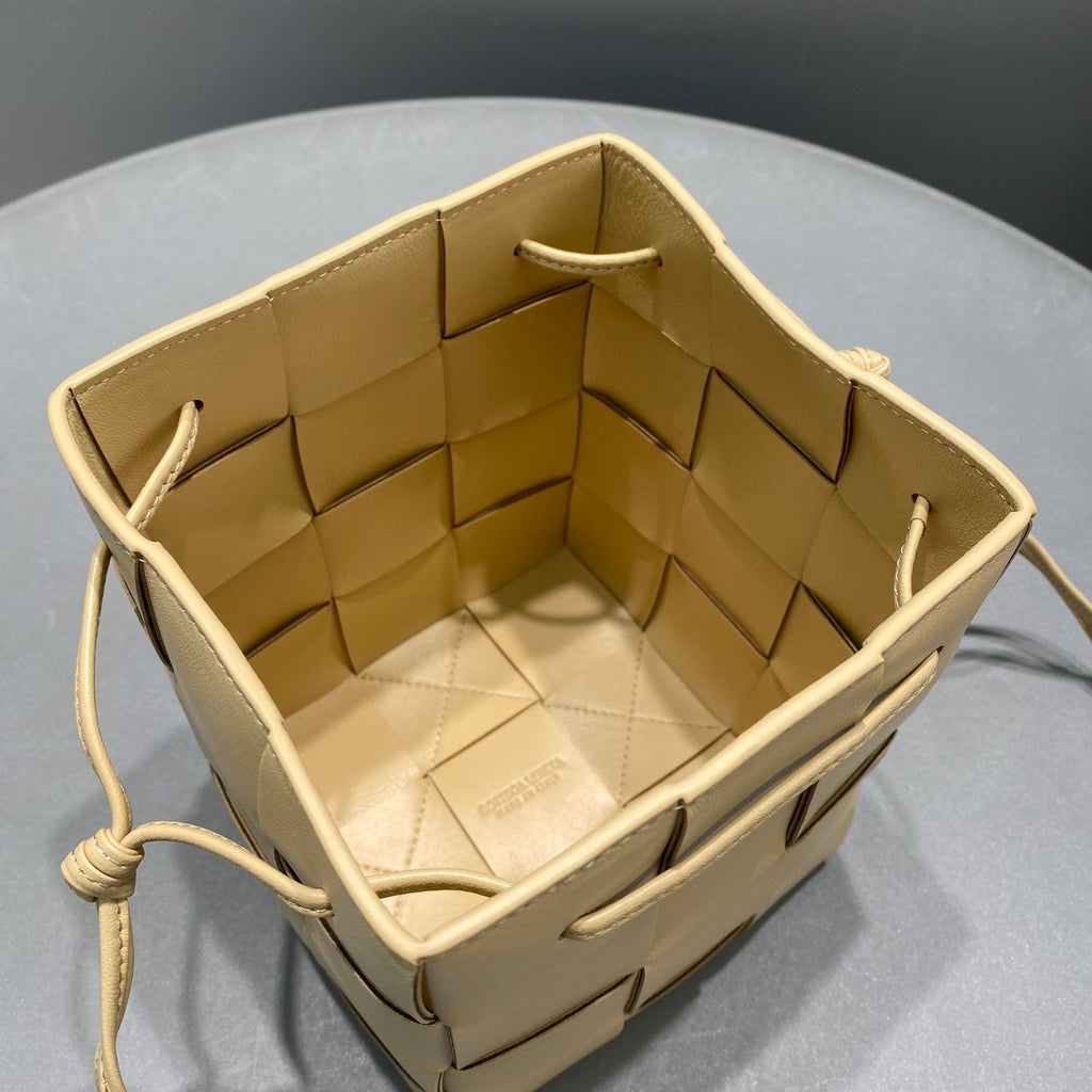 GLAMI Mini Cassette Bucket Bag Beige, For Women, Bags 5.5in/14cm 680217VCQC49776