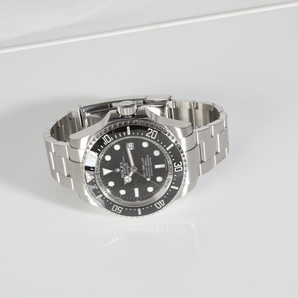 ROLEX Sea-Dweller 116660 Men's Watch in Stainless Steel