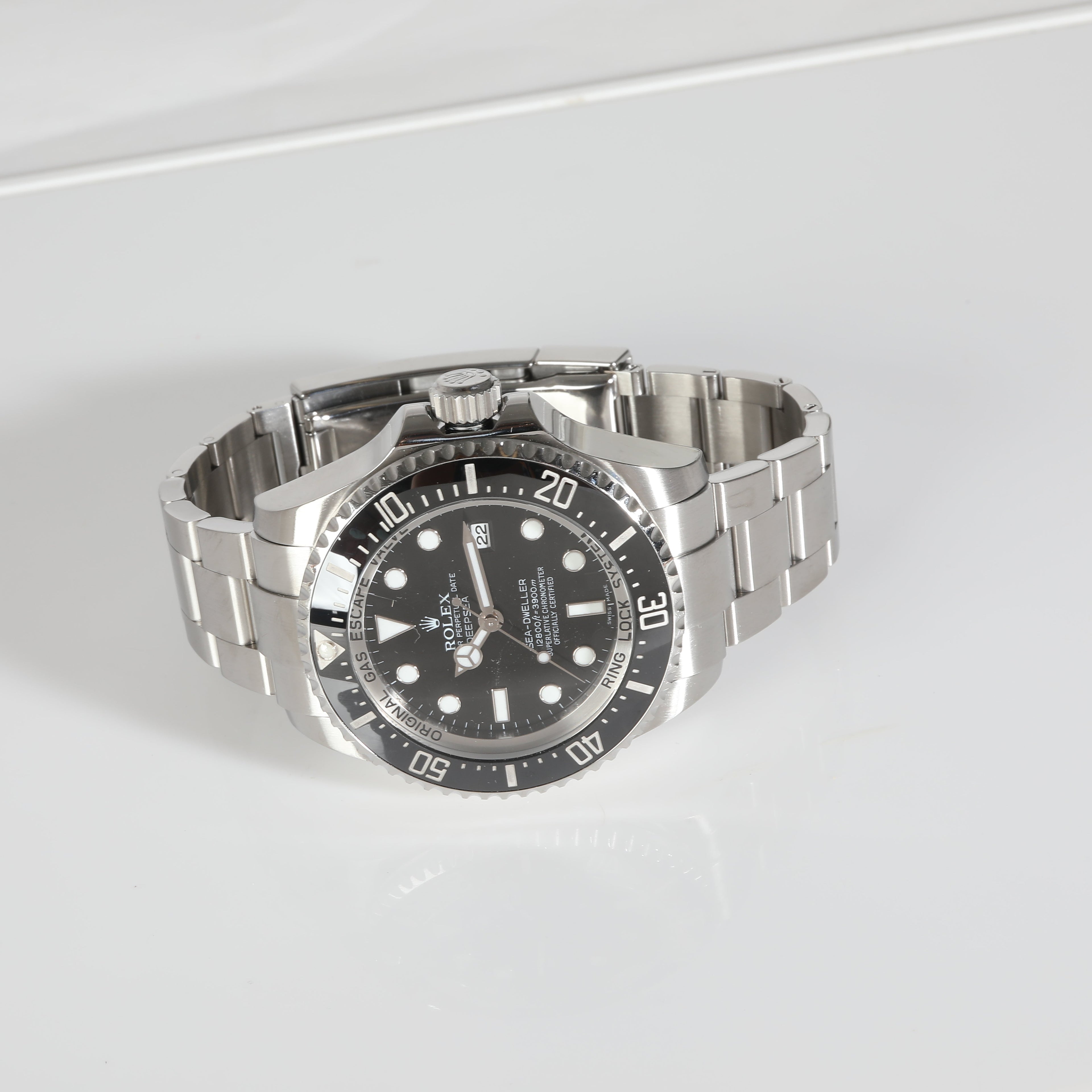 ROLEX Sea-Dweller 116660 Men's Watch in Stainless Steel