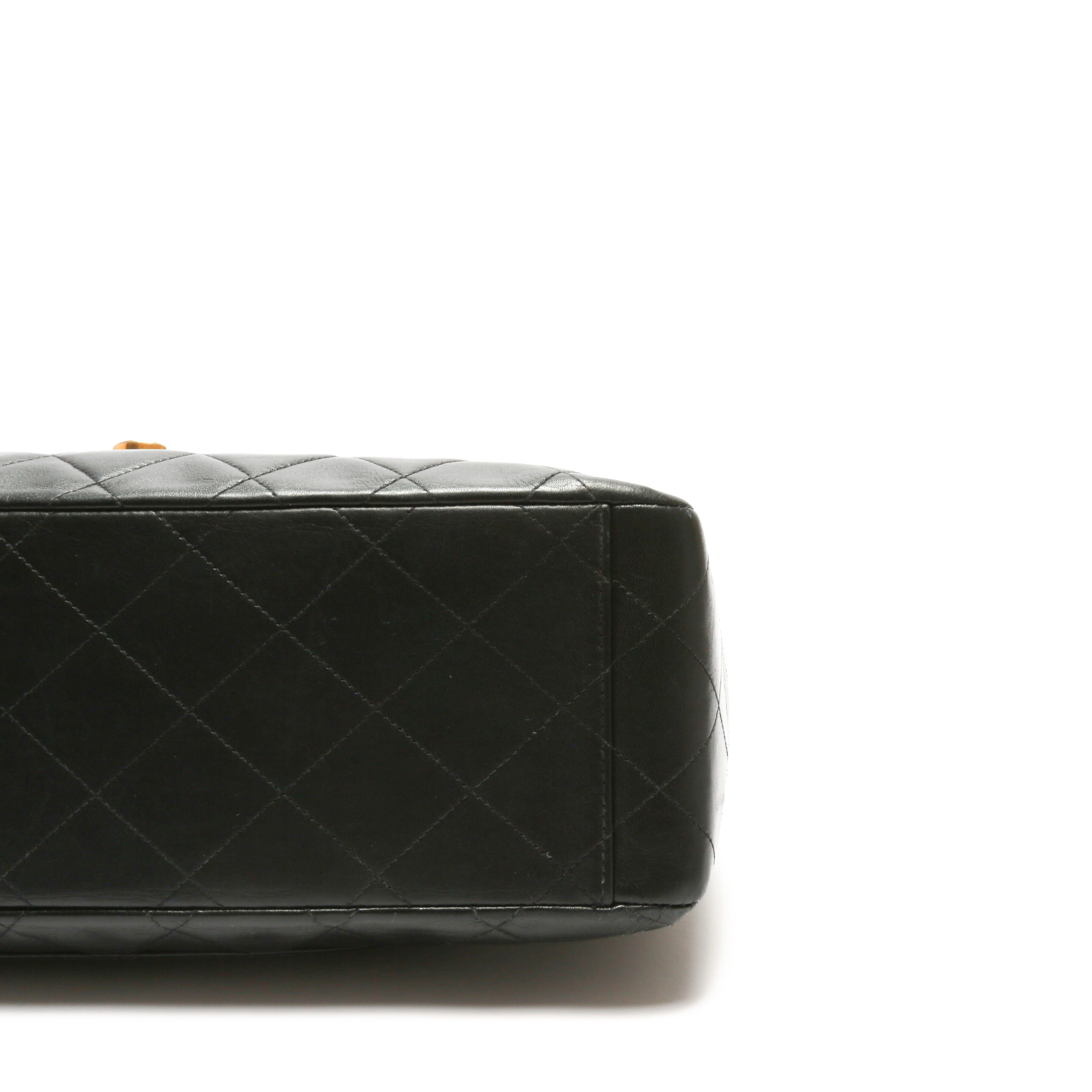 CHANEL Vintage Classic Jumbo XL Single Flap - Black Lambskin w/Gold