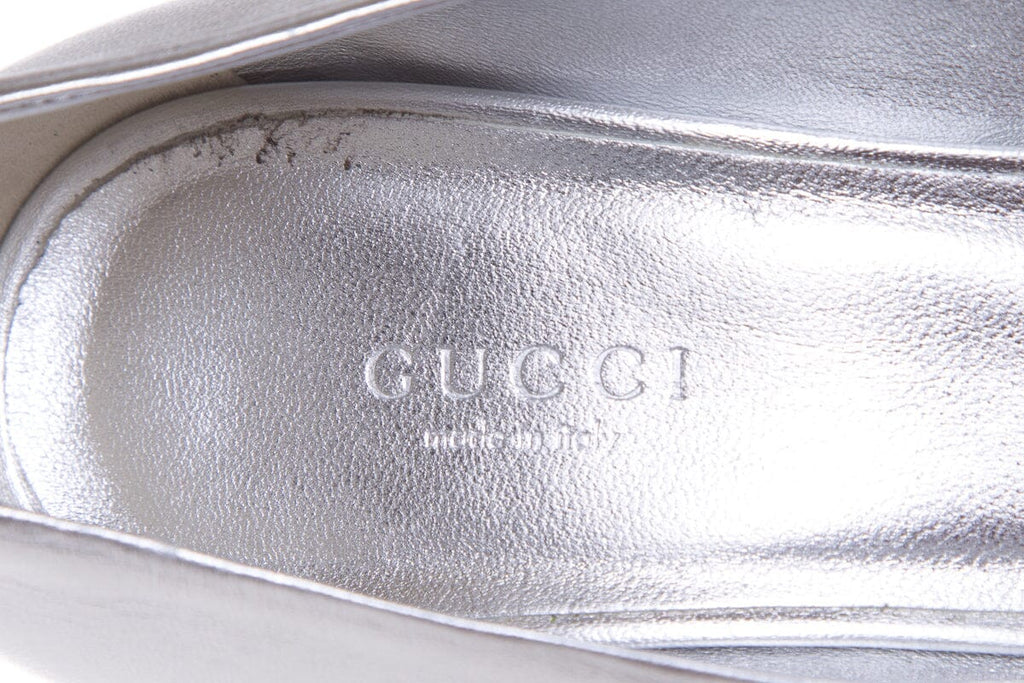 Gucci Metallic Silver Embellished Toe Heels SZ 38.5
