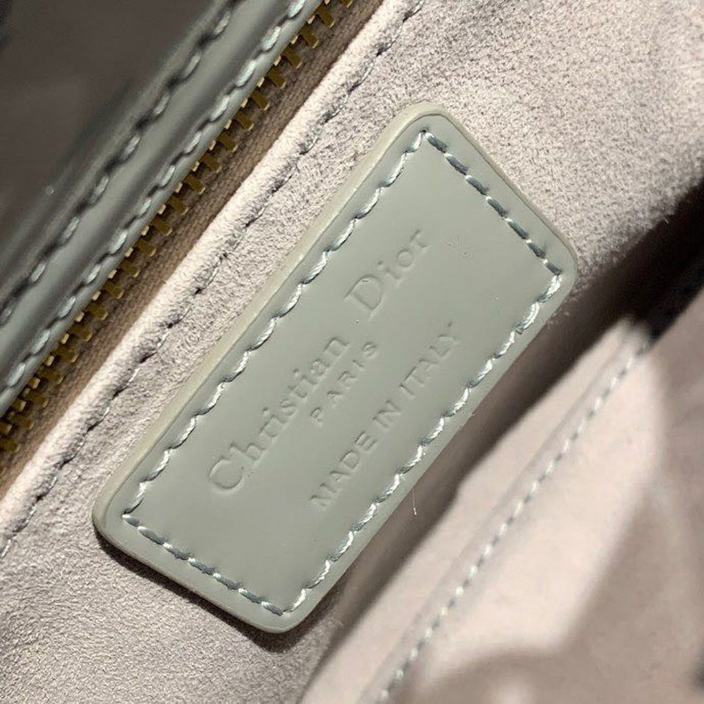 GLAMI Small Lady Bag Gold Toned Hardware Patent Light Grey For Women 20cm/8in CD M0538ILOI_M41G