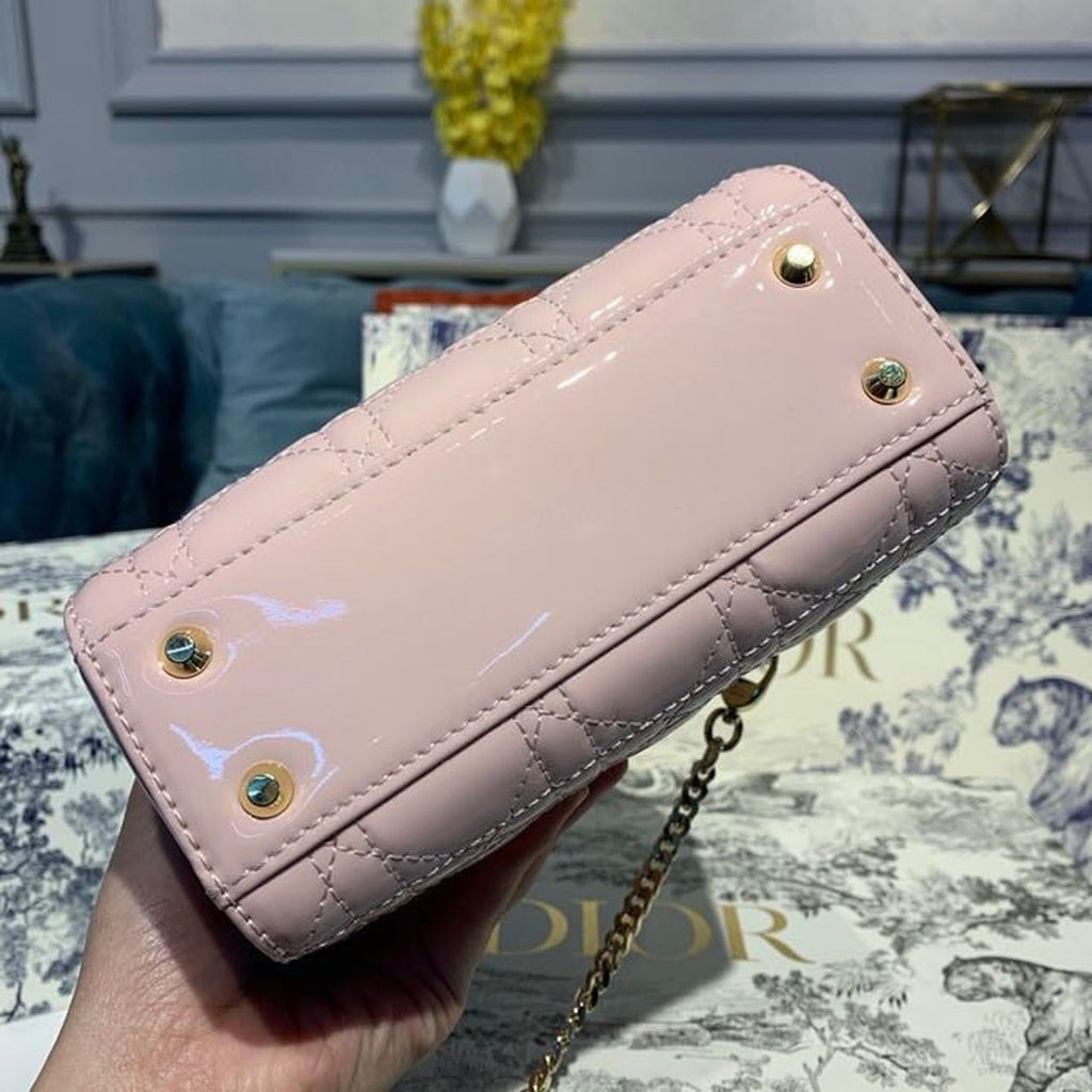 GLAMI Mini Lady Bag with Chain Gold Toned Hardware Spring/Summer Collection, Light Pink, For Women WomenÃ¢â‚¬â„¢s Handbags, 18cm CD M0505OADU_M15P
