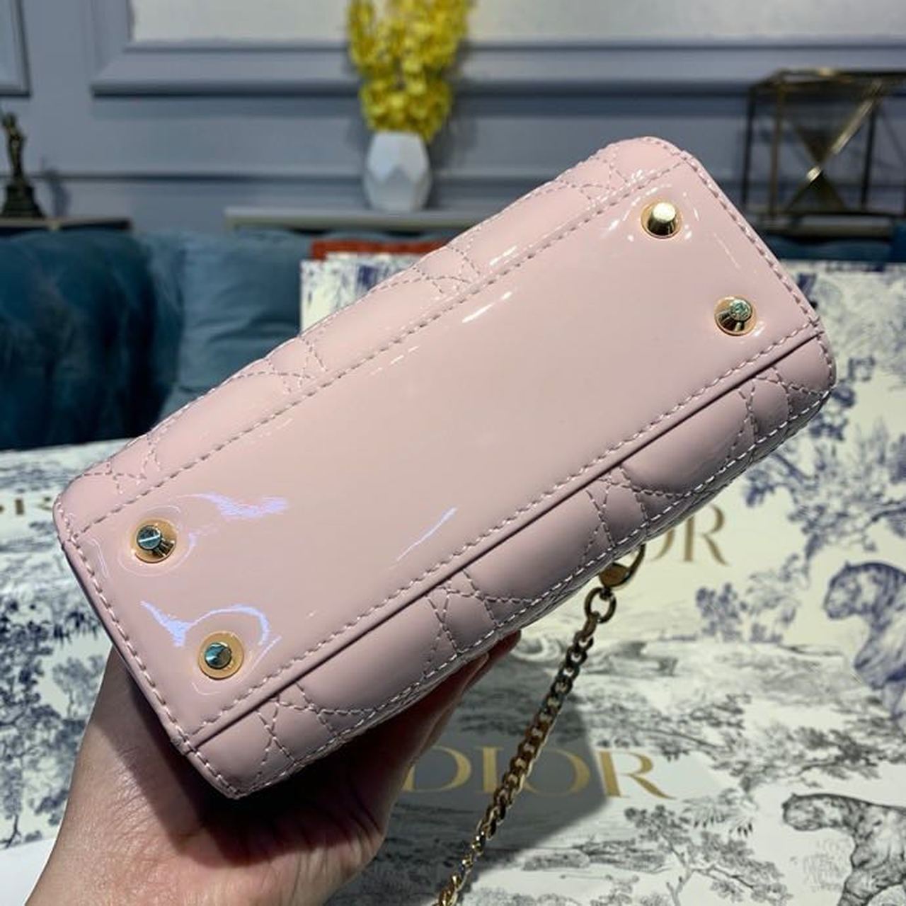 GLAMI Mini Lady Bag with Chain Gold Toned Hardware Spring/Summer Collection, Light Pink, For Women WomenÃ¢â‚¬â„¢s Handbags, 18cm CD M0505OADU_M15P