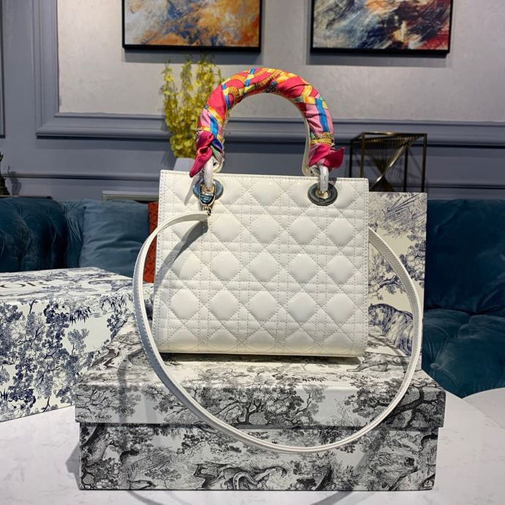 GLAMI MeGLAMIum Lady Bag Gold Toned Hardware Patent White For Women 24cm/9in CD