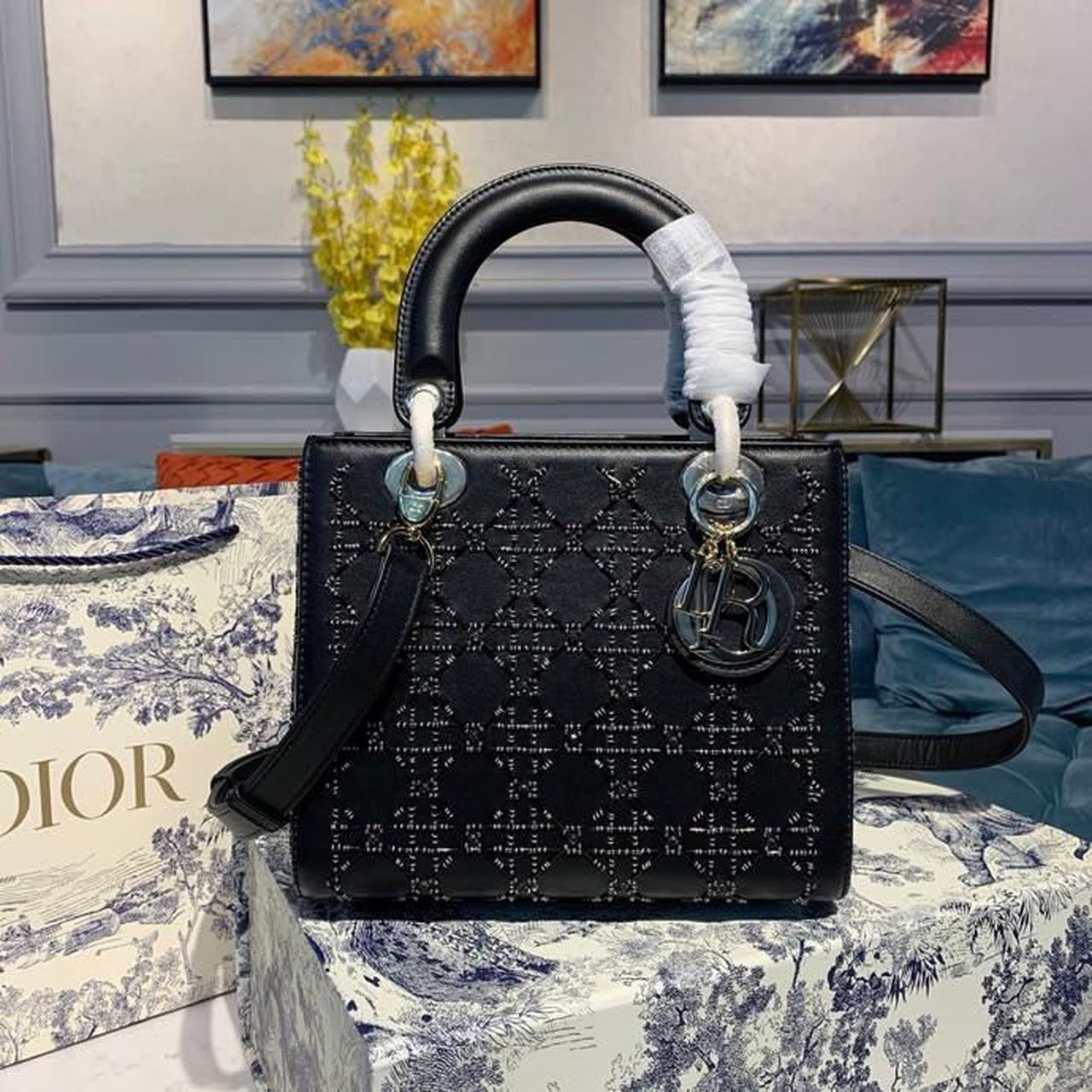 GLAMI MeGLAMIum Lady Bag Gold Toned Hardware Embroidered Black 24cm/9in CD