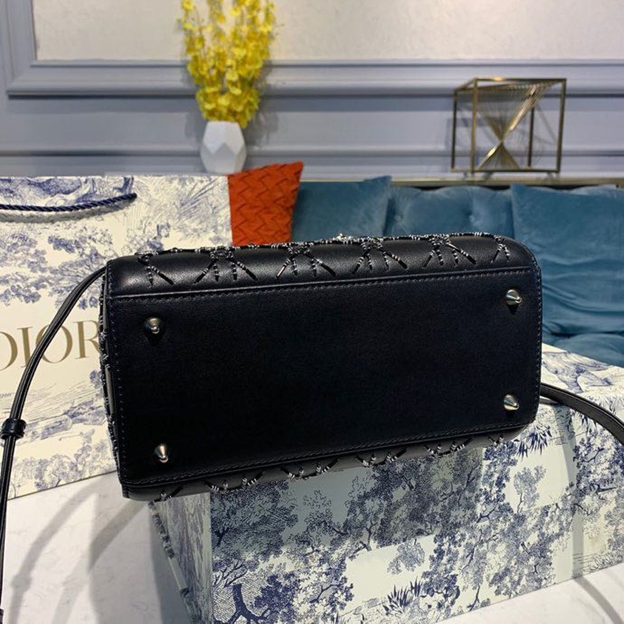 GLAMI MeGLAMIum Lady Bag Gold Toned Hardware Embroidered Black 24cm/9in CD