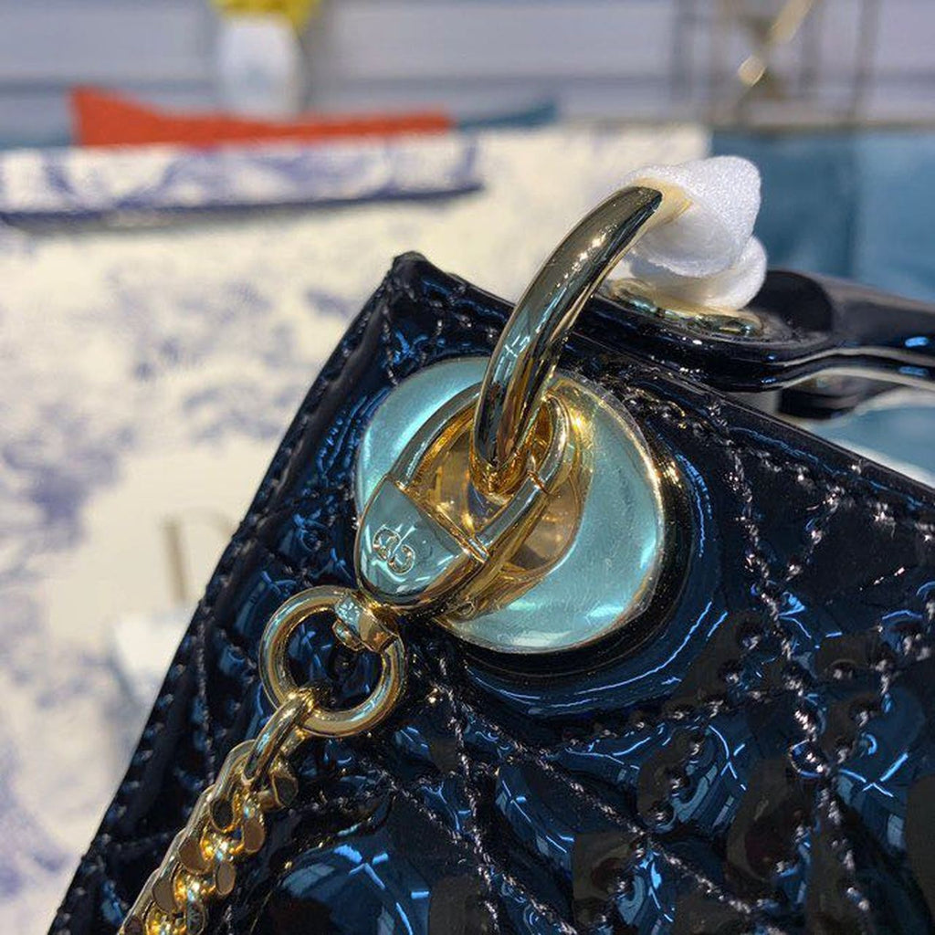 GLAMI Mini Lady Bag with Chain Gold Toned Hardware Spring/Summer Collection, Black, For Women WomenÃ¢â‚¬â„¢s Handbags, 18cm CD