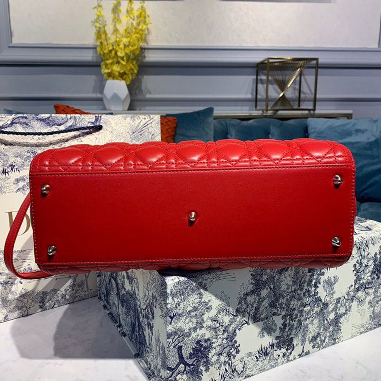 GLAMI Large Lady Bag Gold Toned Hardware Cherry Red Cannage For Women CD 12.5in/32cm M0566ONGE_M52R