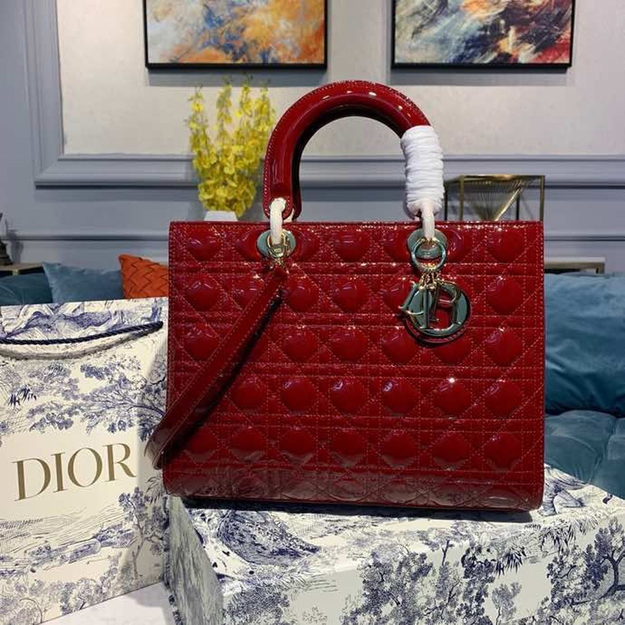 GLAMI Large Lady Bag Gold Toned Hardware Cherry Red Patent For Women 12.5in/32cm CD